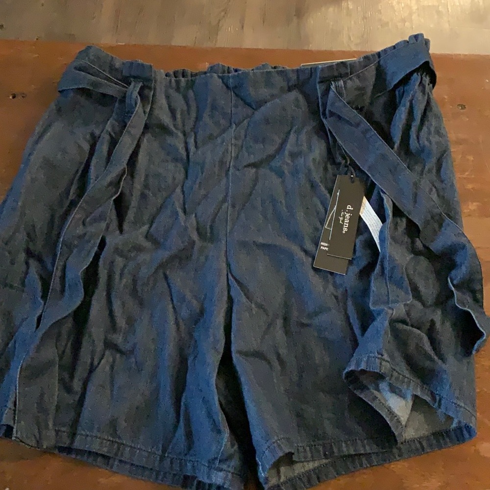 D. Jeans Paperbag Shorts